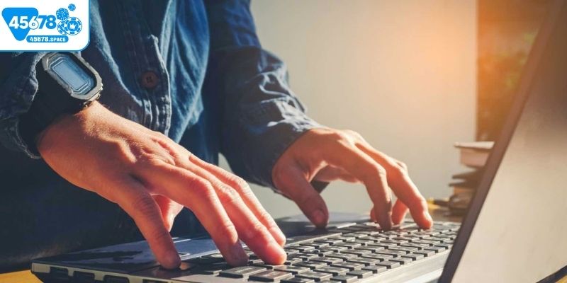 Người chơi cần đăng nhập tài khoản nhà cái để theo dõi và đặt cược